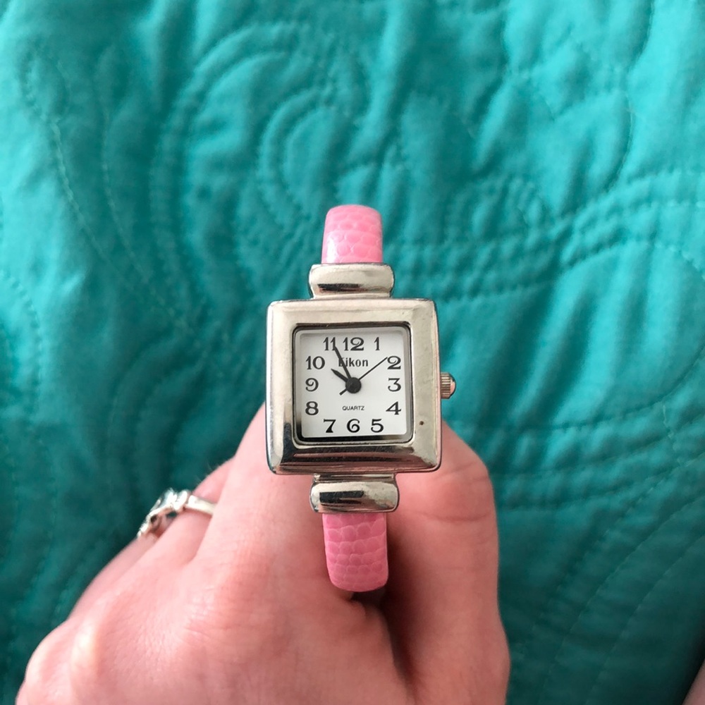 Eikon - small pink leather watch